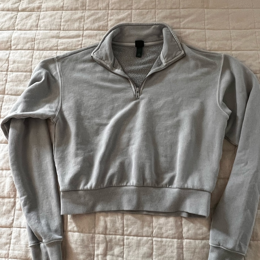 Light grey XS zip pullover